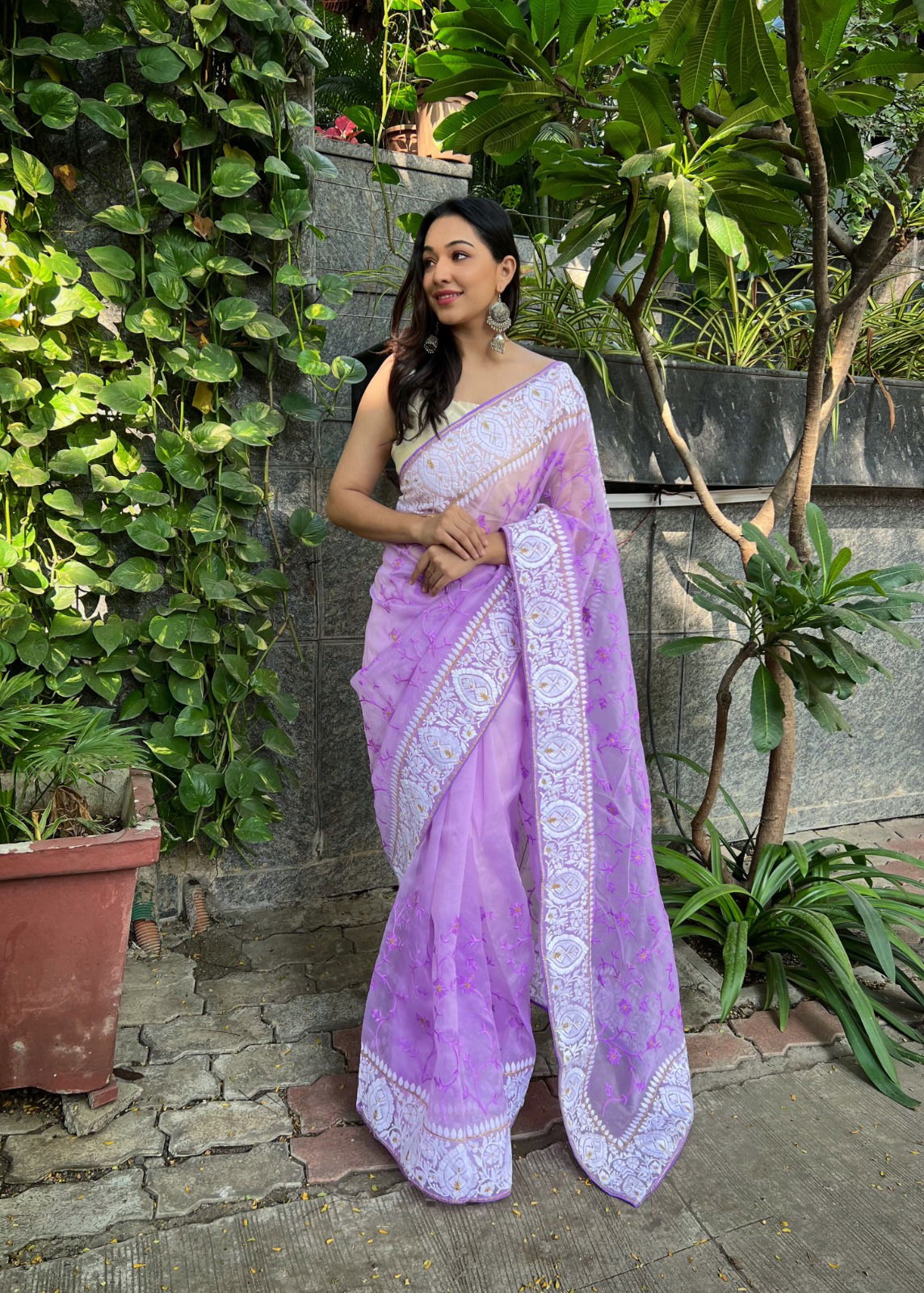 Saavi 01 Designer Party Wear Sarees Catalog
